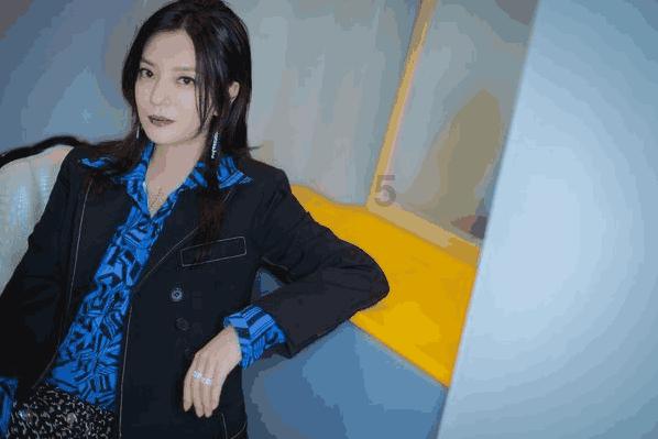 夏季服装店
